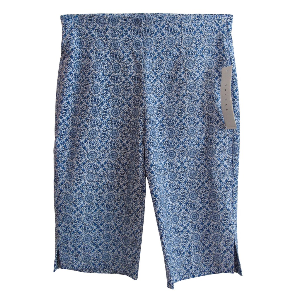 Tribal Blue White Print Flatten It  Pull-On Bermuda Shorts Sz 4 Coastal Chic NWT